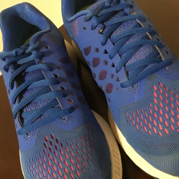 🎧Nike Zoom Size 7.5🎧 - Picture 3 of 10